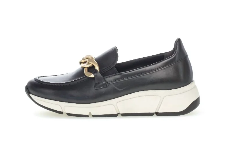 Women's 96.485 Leather Loafers In Black