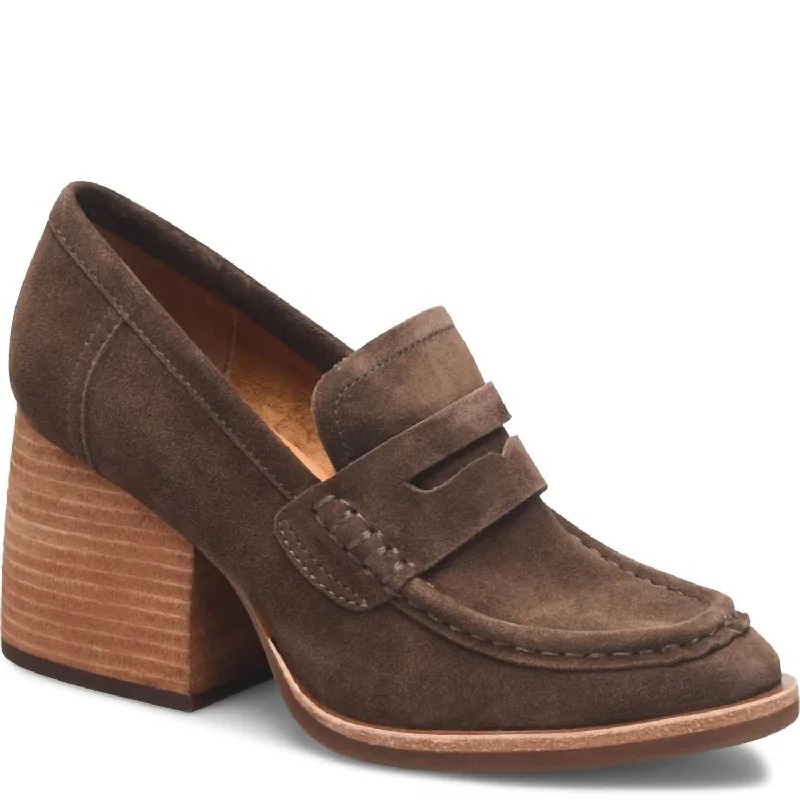 Women's Modeste Heeled Loafer In Dark Castagno Suede