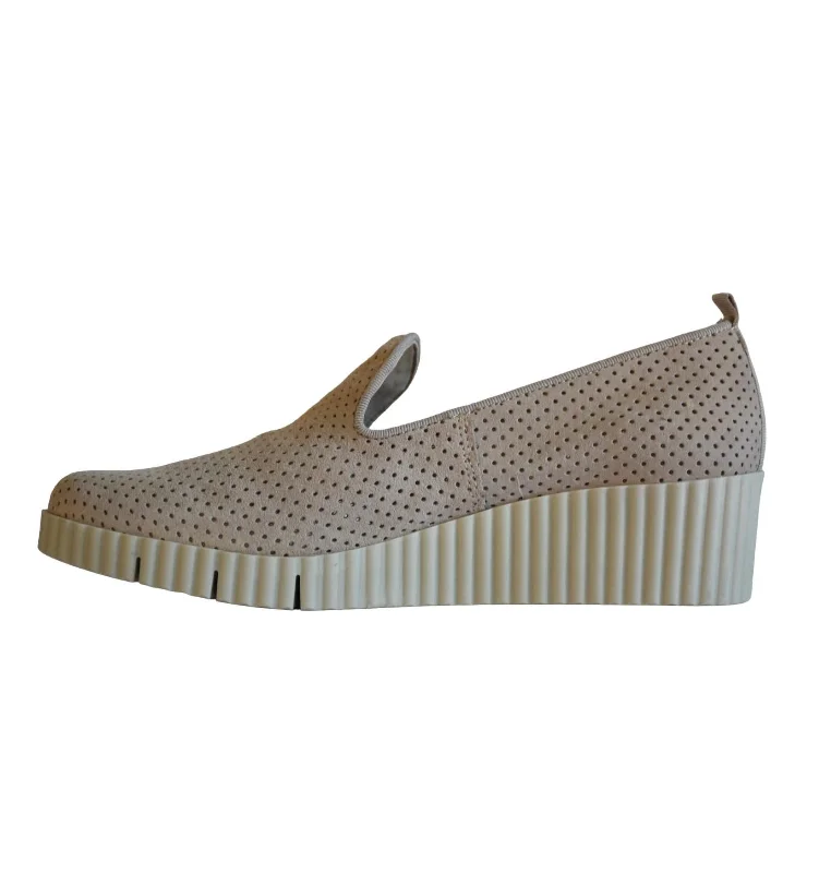 Fasttimestoo Wedge Shoes In Dune